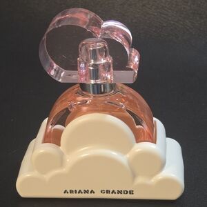 Ariana Grande Cloud Pink Perfume 30 ml